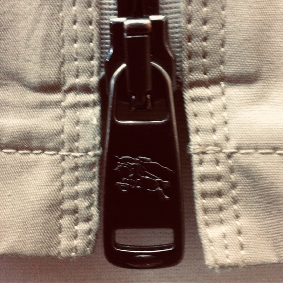 **SOLD SOLD**BURBERRY London* (8) KHAKI JACKET. - Picture 8 of 16